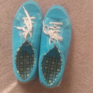 Turqoise sneakers by Simple